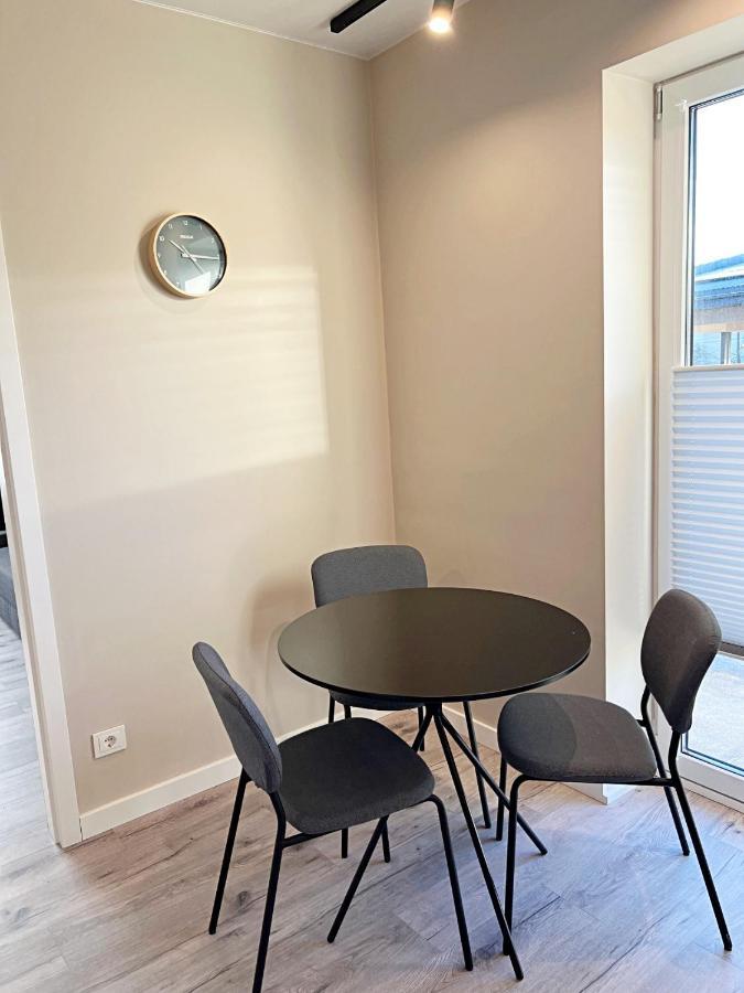 Clinic Studio Apartments By Hostlovers Kaunas Exterior photo